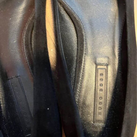Gorgeous Hugo Boss Black Ballet Flats - Picture 3 of 4